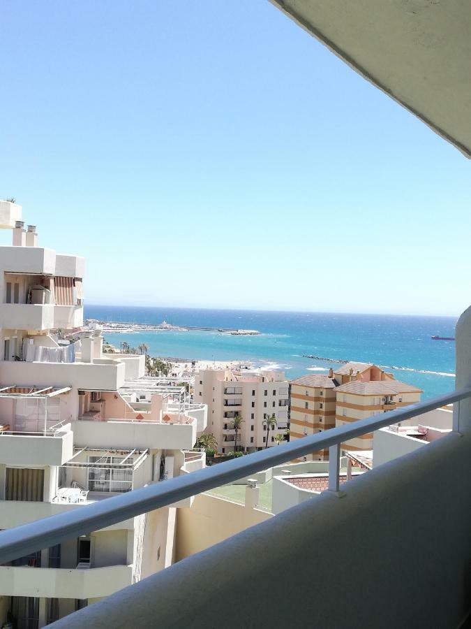 Benalbeach Jr Suite Màlaga Exteriér fotografie